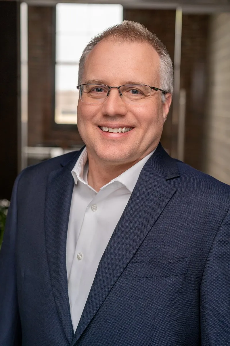 Professional headshot photographed by Jackall Creative
